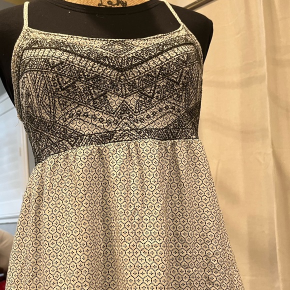 America. Eagle outfitters smocked mini dress black white m medium - Picture 2 of 6